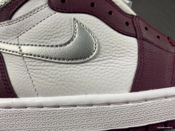 Jordan High OG Bordeaux 555088-611 1 Air 1030